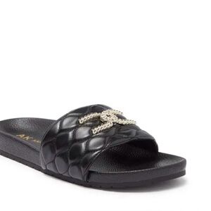 ANNE KLEIN Saylor Slide Sandal In Black 7.5